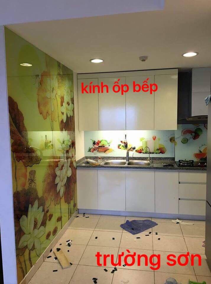 Kính ốp bếp hoa quả