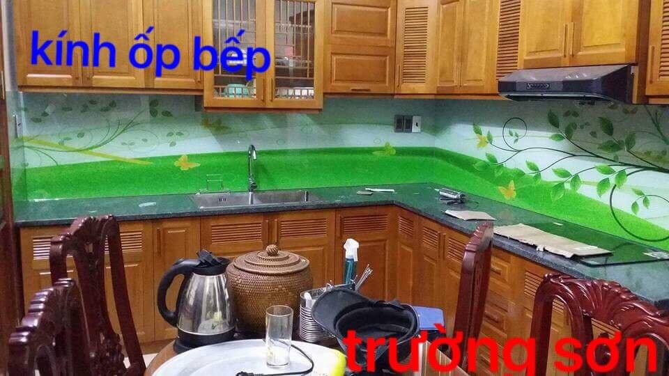 Kính ốp bếp style green