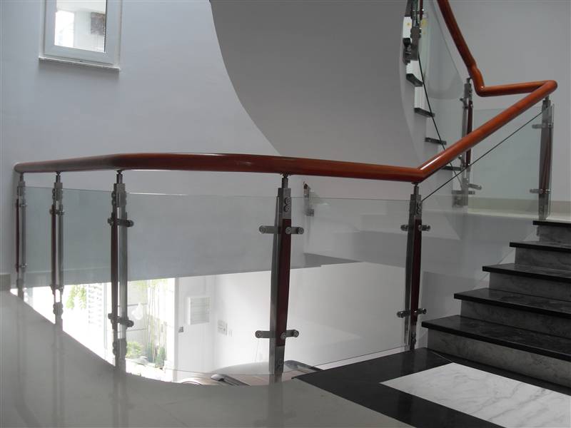 KTS- CẦU THANG KÍNH - 06